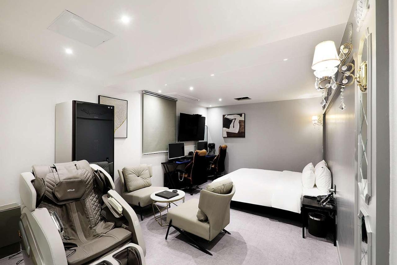 פייונגטק Mariposa Hotel Songtan מראה חיצוני תמונה